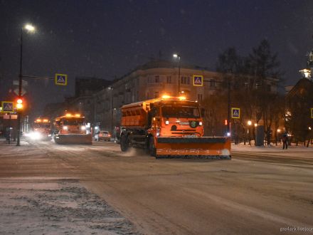 Уборка города: как появляется полированный лёд